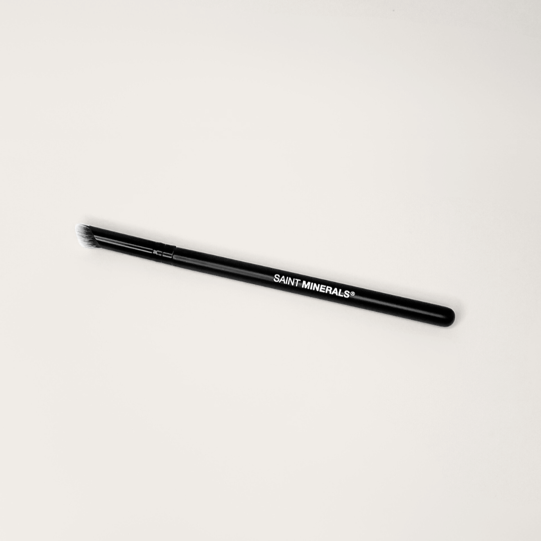 SAINT MINERALS® Concealer Brush - Panoply Beauty 