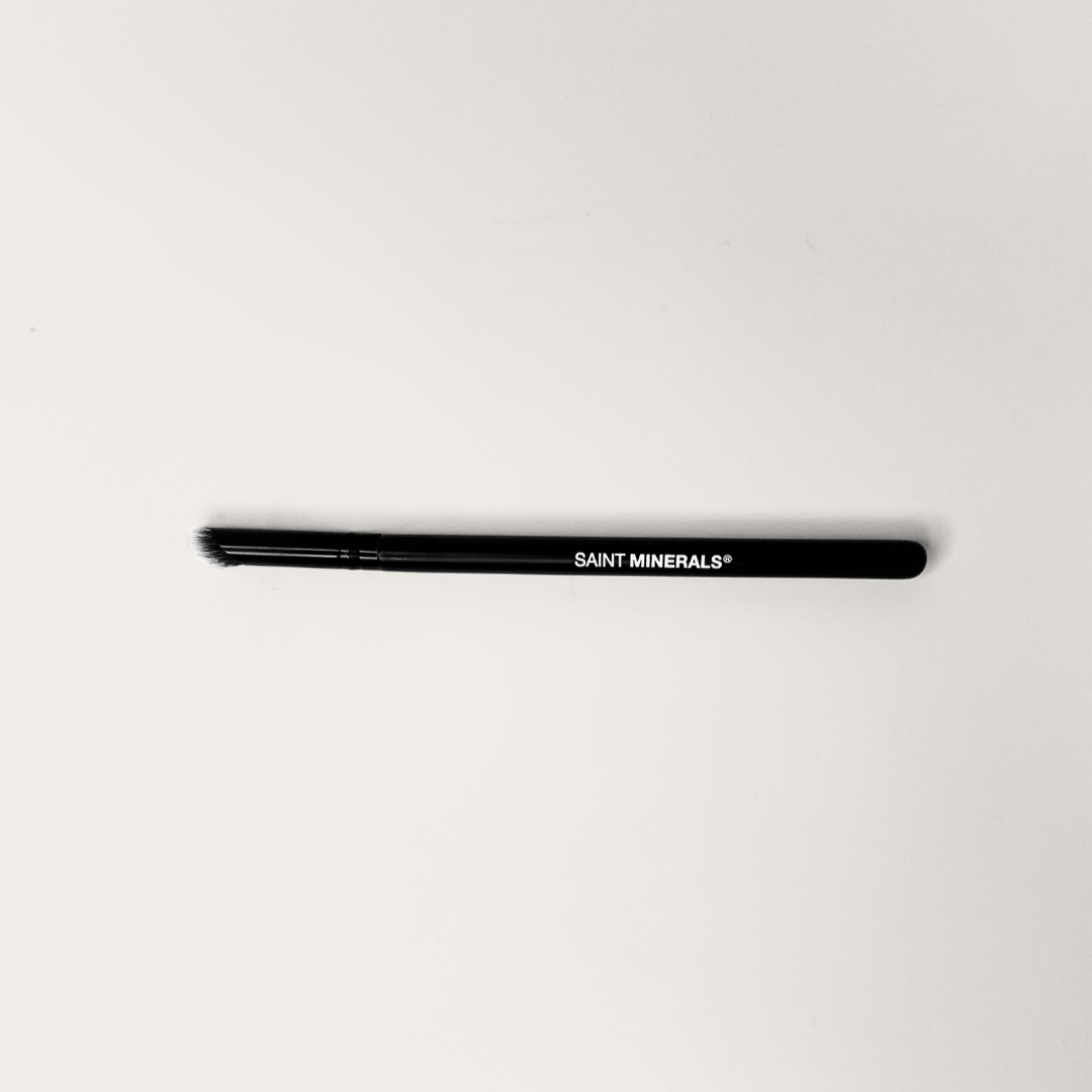 SAINT MINERALS® Concealer Brush - Panoply Beauty 