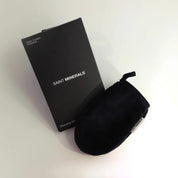 Saint Minerals Cleansing Mitt - Panoply Beauty 