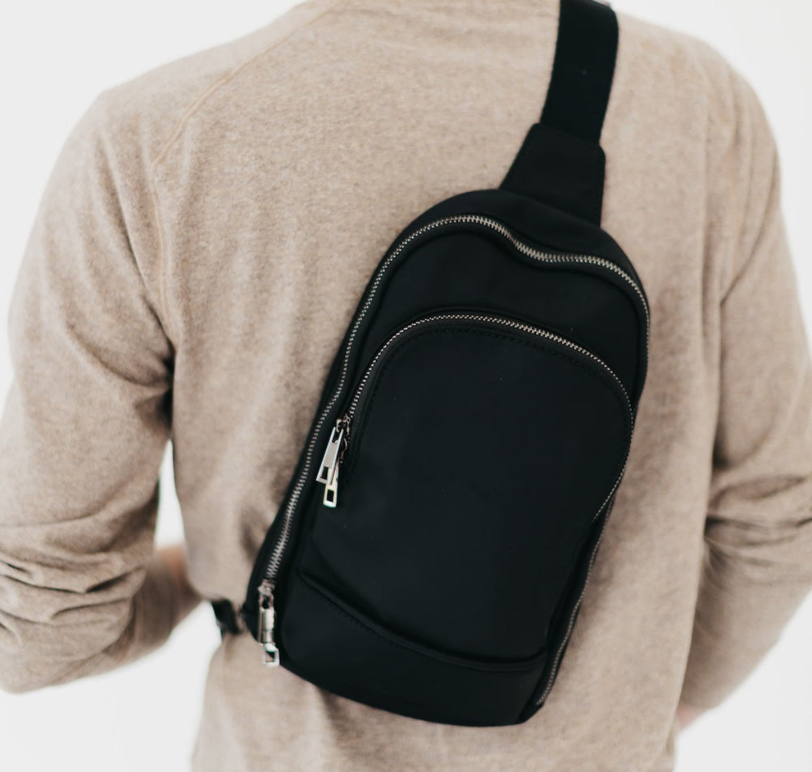 L'uomo Unisex Crossbody Bag